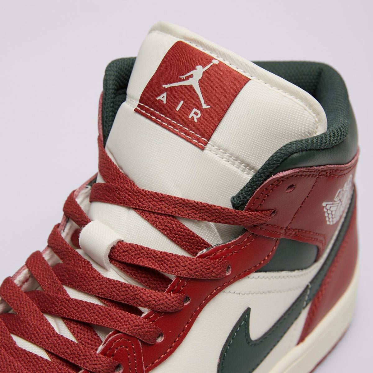AJ 1 Mid - White DQ8426-105