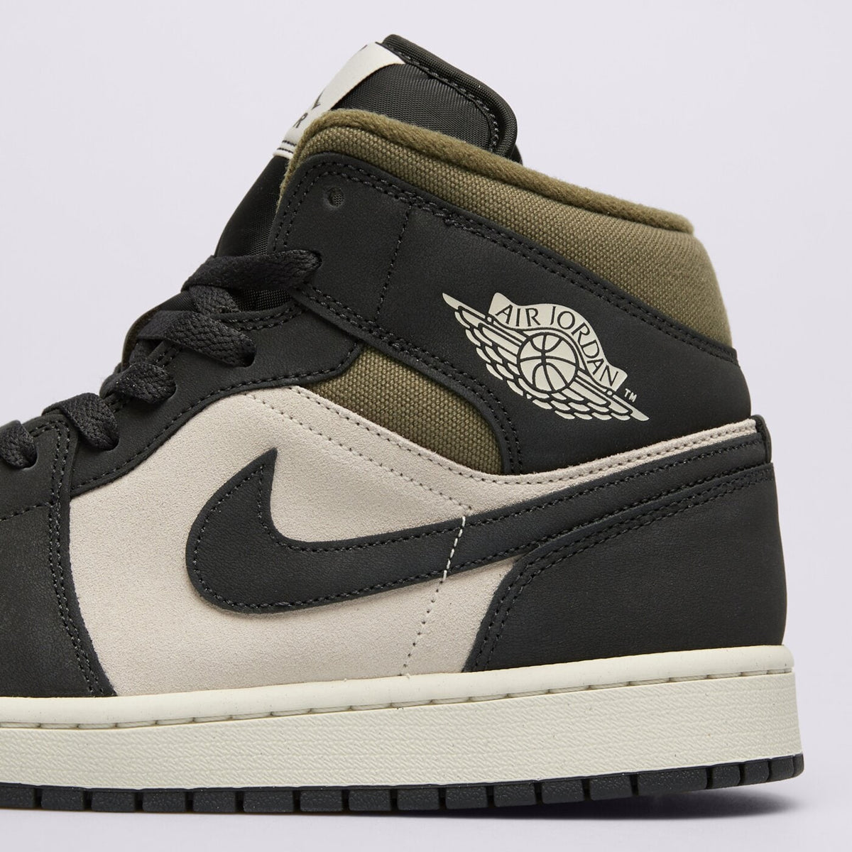 AJ 1 Mid - Green HV4091-102