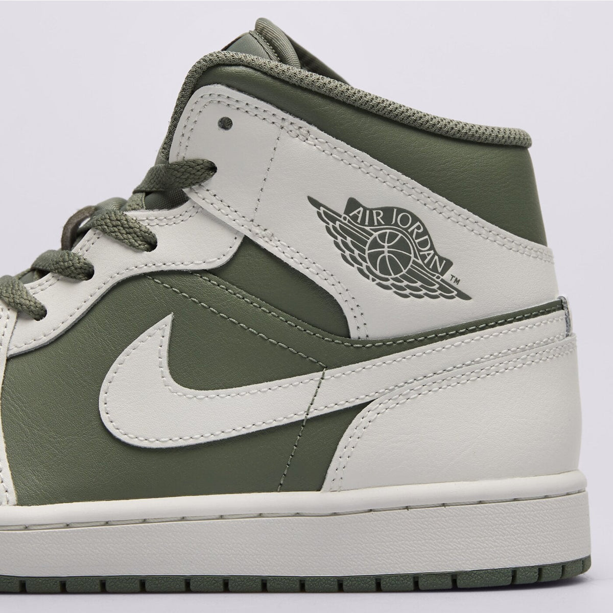 AJ 1 Mid - Green DQ8426-107