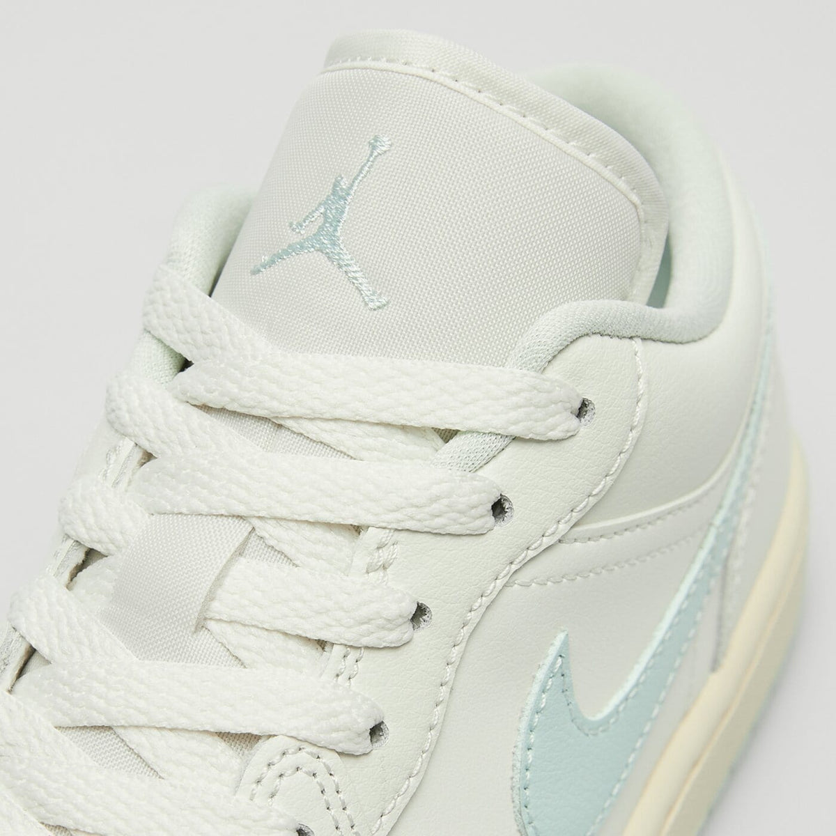 AJ 1 Low Women's - Mint