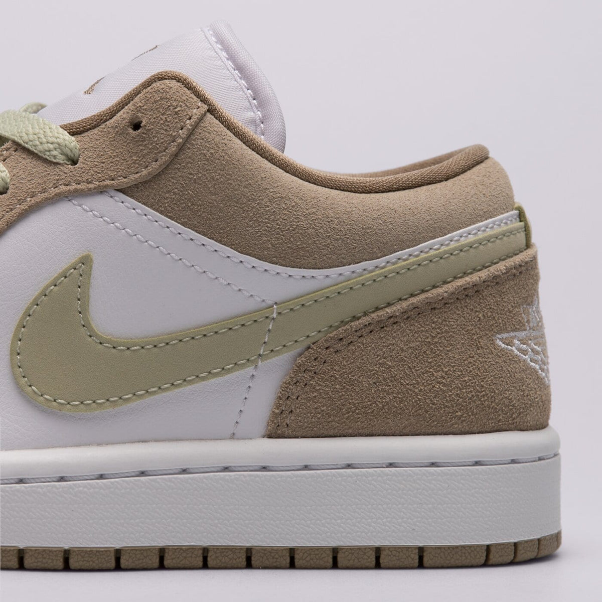 AJ 1 Low Women's - White DC0774-204