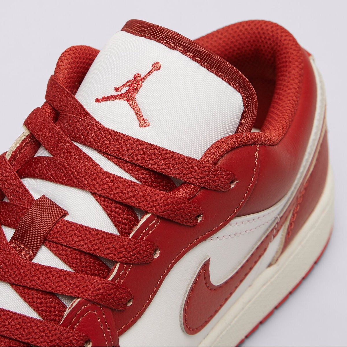 AJ 1 Low SE GS - Red