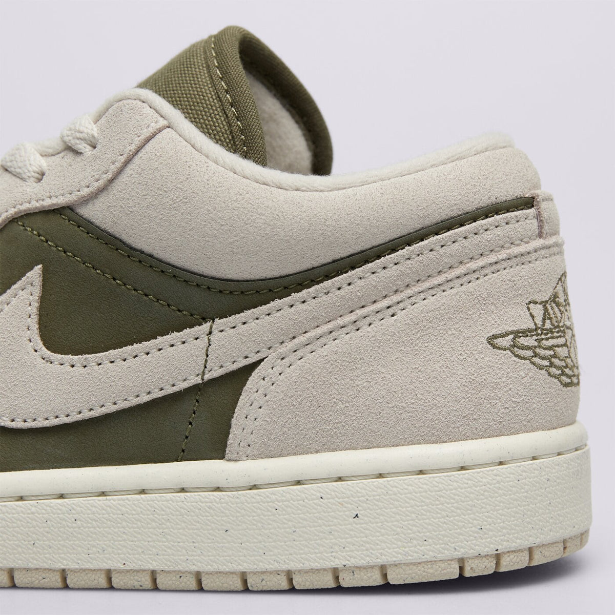 AJ 1 Low SE - Grey