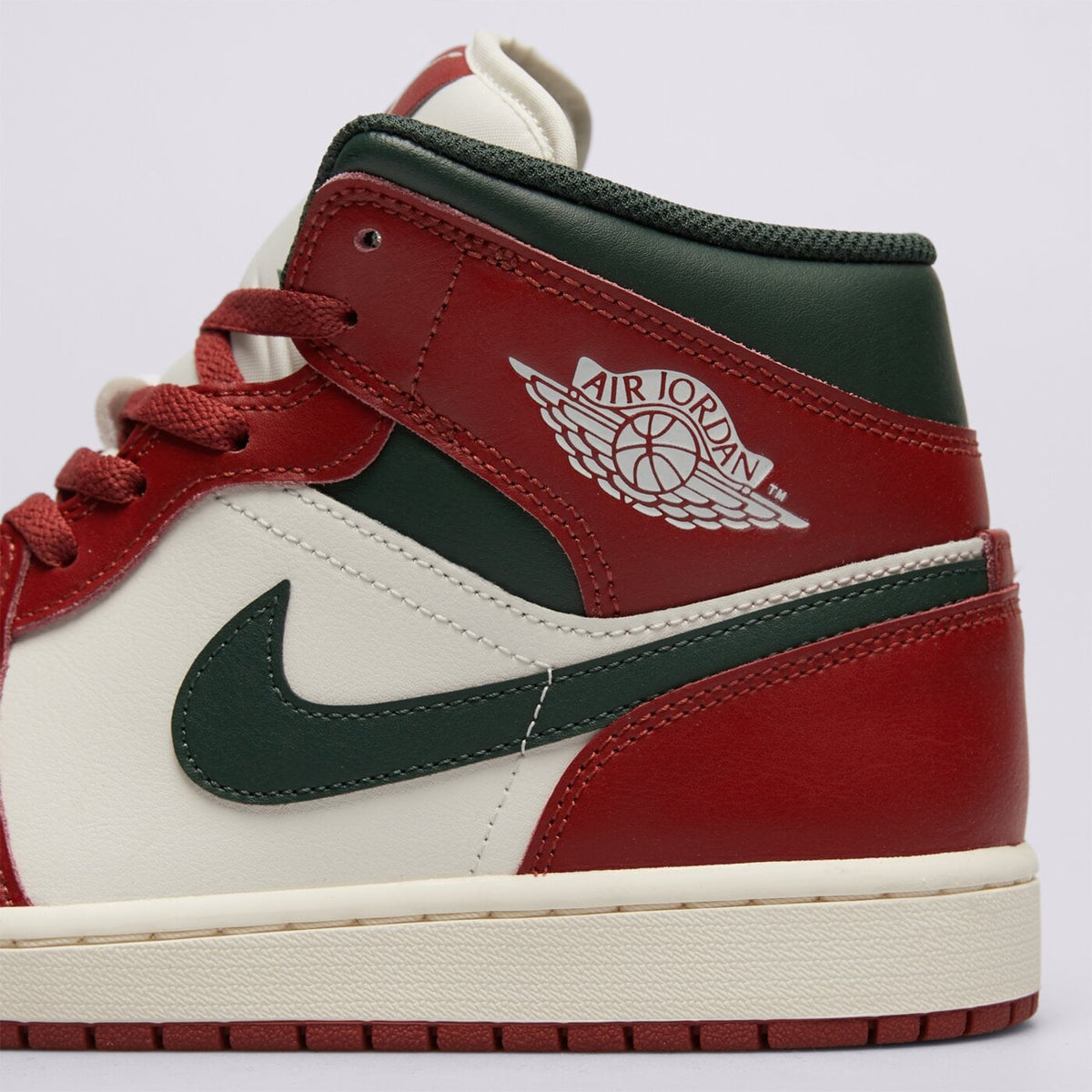 AJ 1 Mid - White DQ8426-105