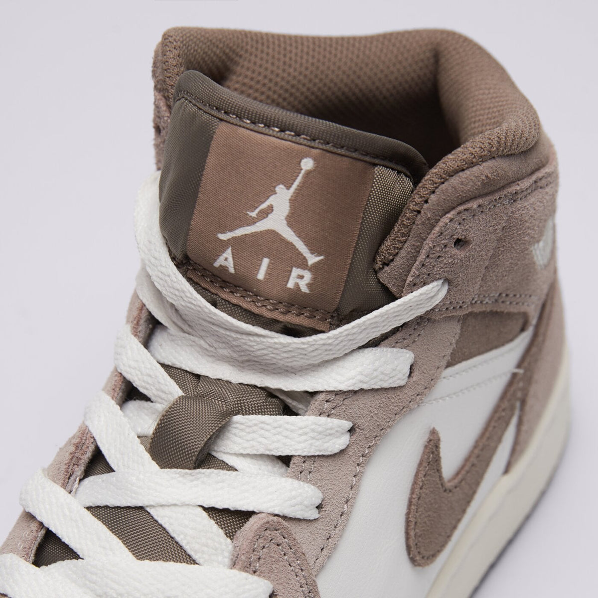 AJ 1 Mid GS - White DQ8423-003