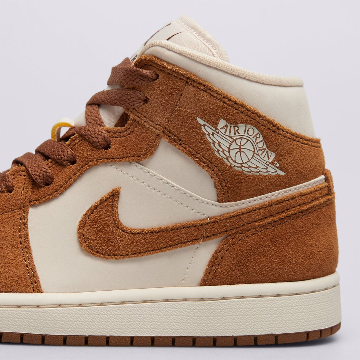 AJ 1 Mid Women's - White BQ6472-203