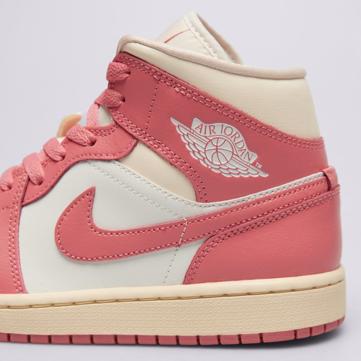 AJ 1 Mid Women's - Pink BQ6472-109