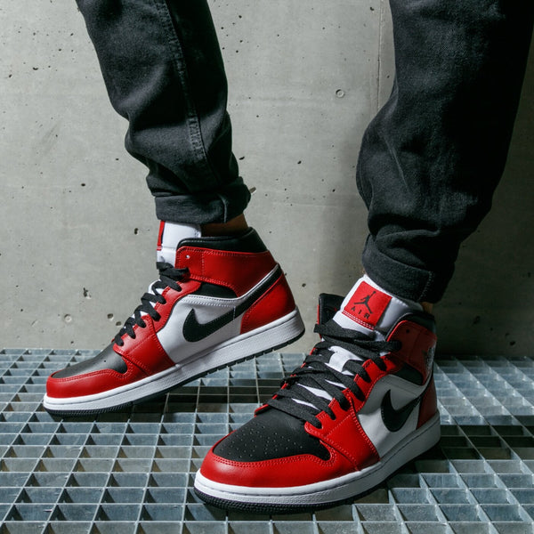 AJ 1 Mid - Red