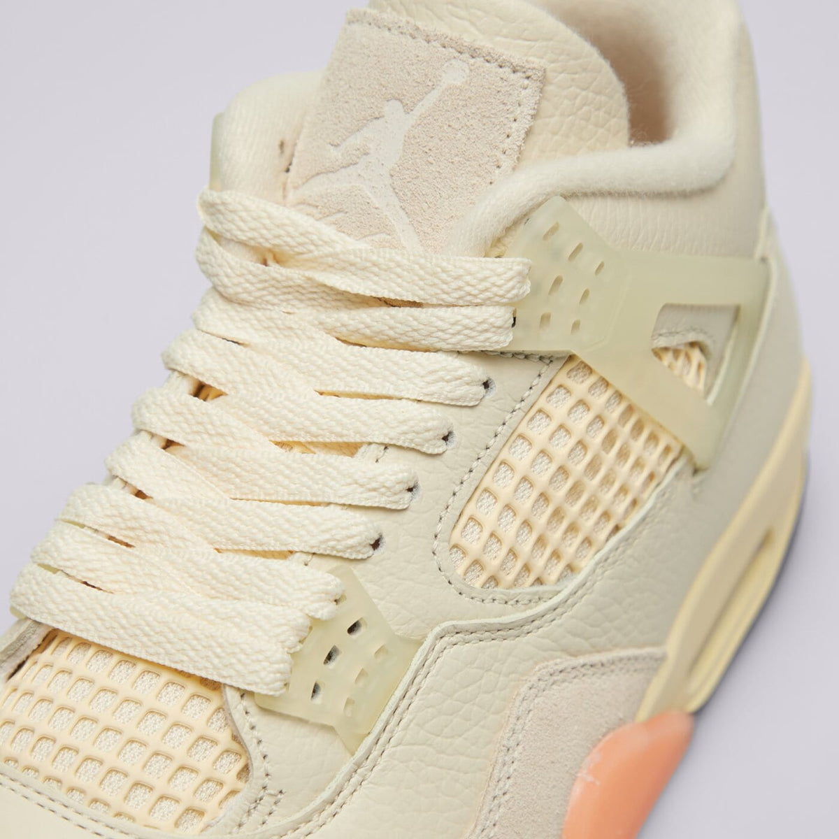 AJ 4 Retro Women's - Tan HV0823-101