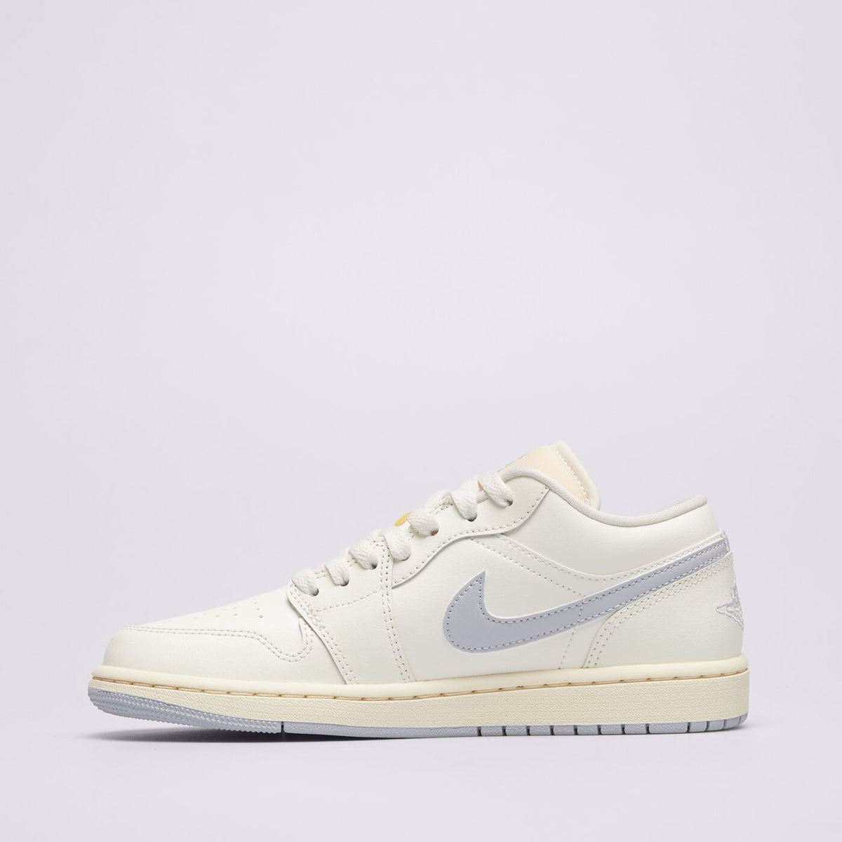 AJ 1 Low Women's - Tan DC0774-106