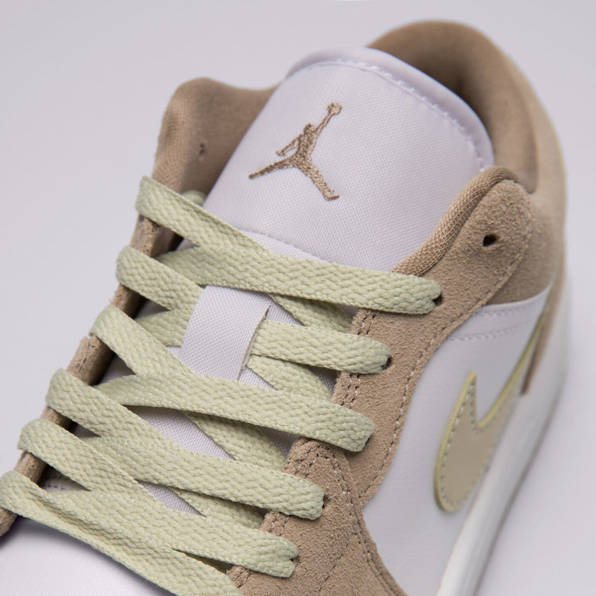 AJ 1 Low Women's - White DC0774-204