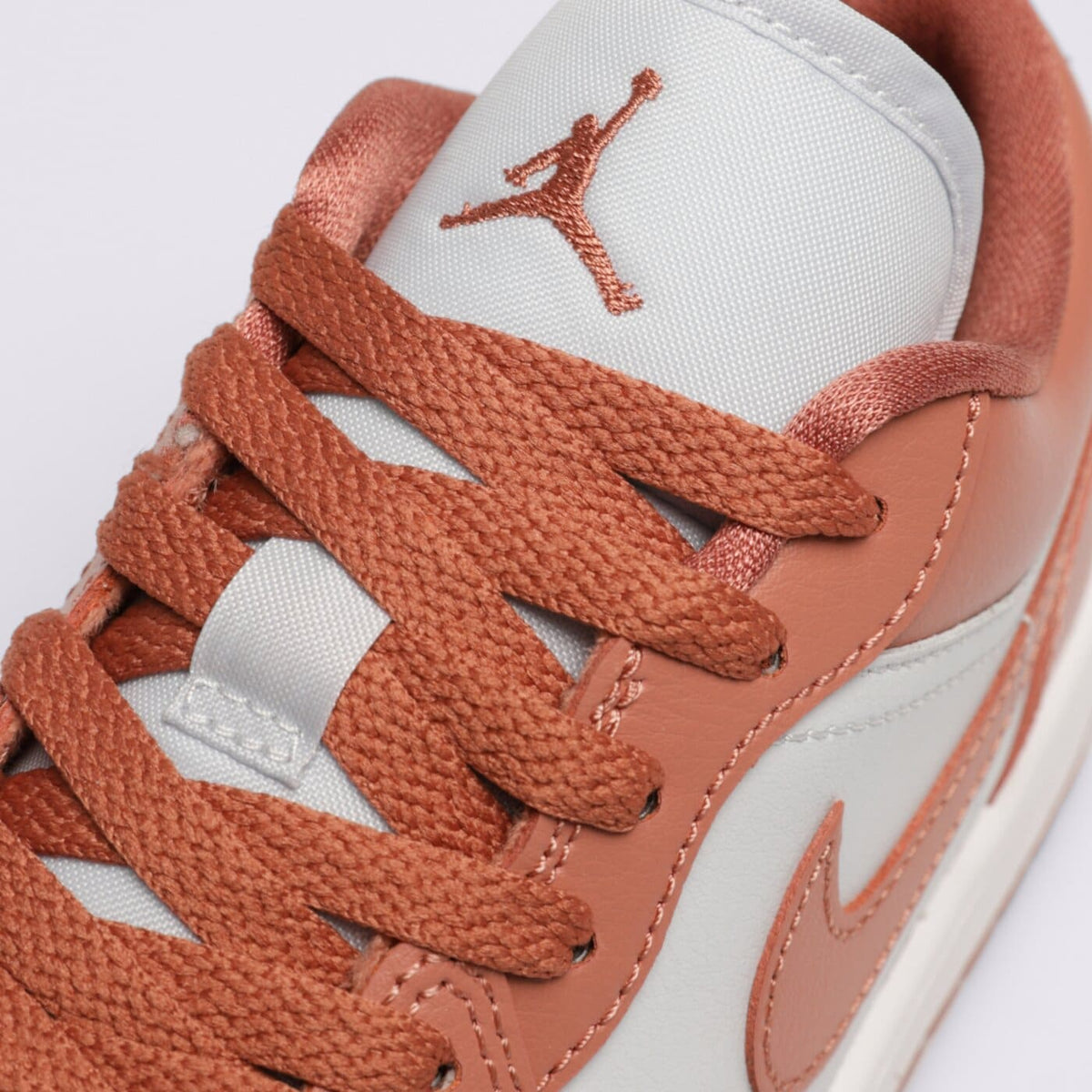 AJ 1 Low Women's - Pink