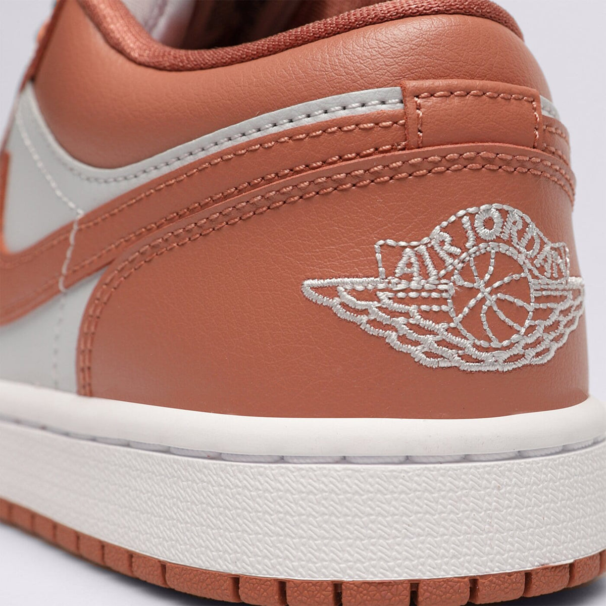 AJ 1 Low Women's - Pink