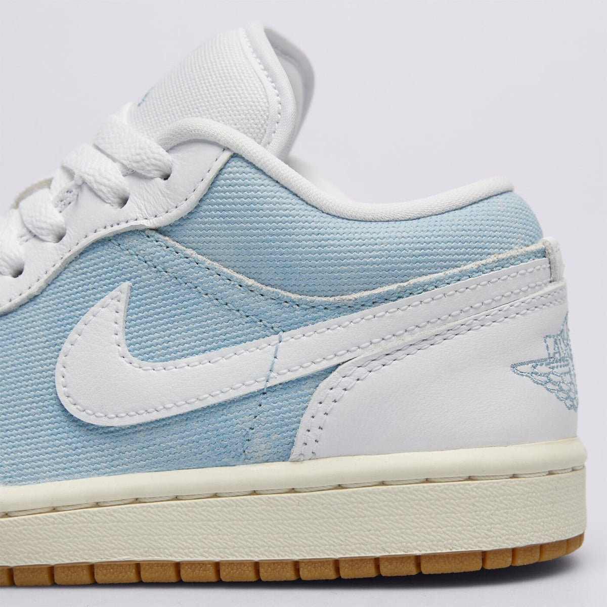 AJ 1 Low SE Women's - White HQ2004-400