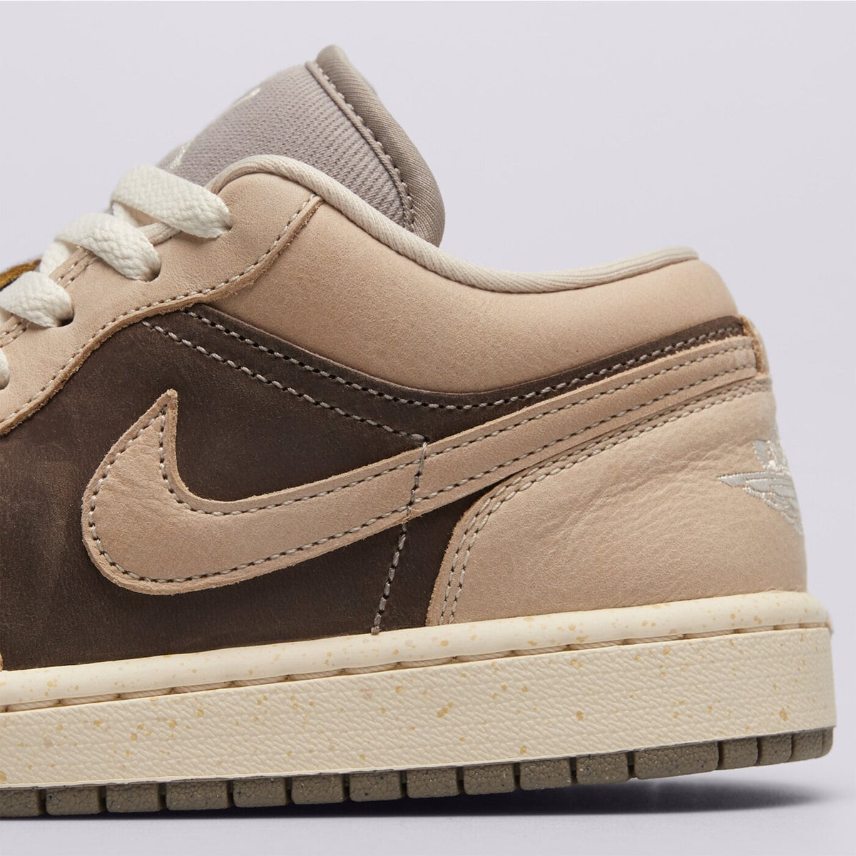 AJ 1 Low SE Women's - Brown