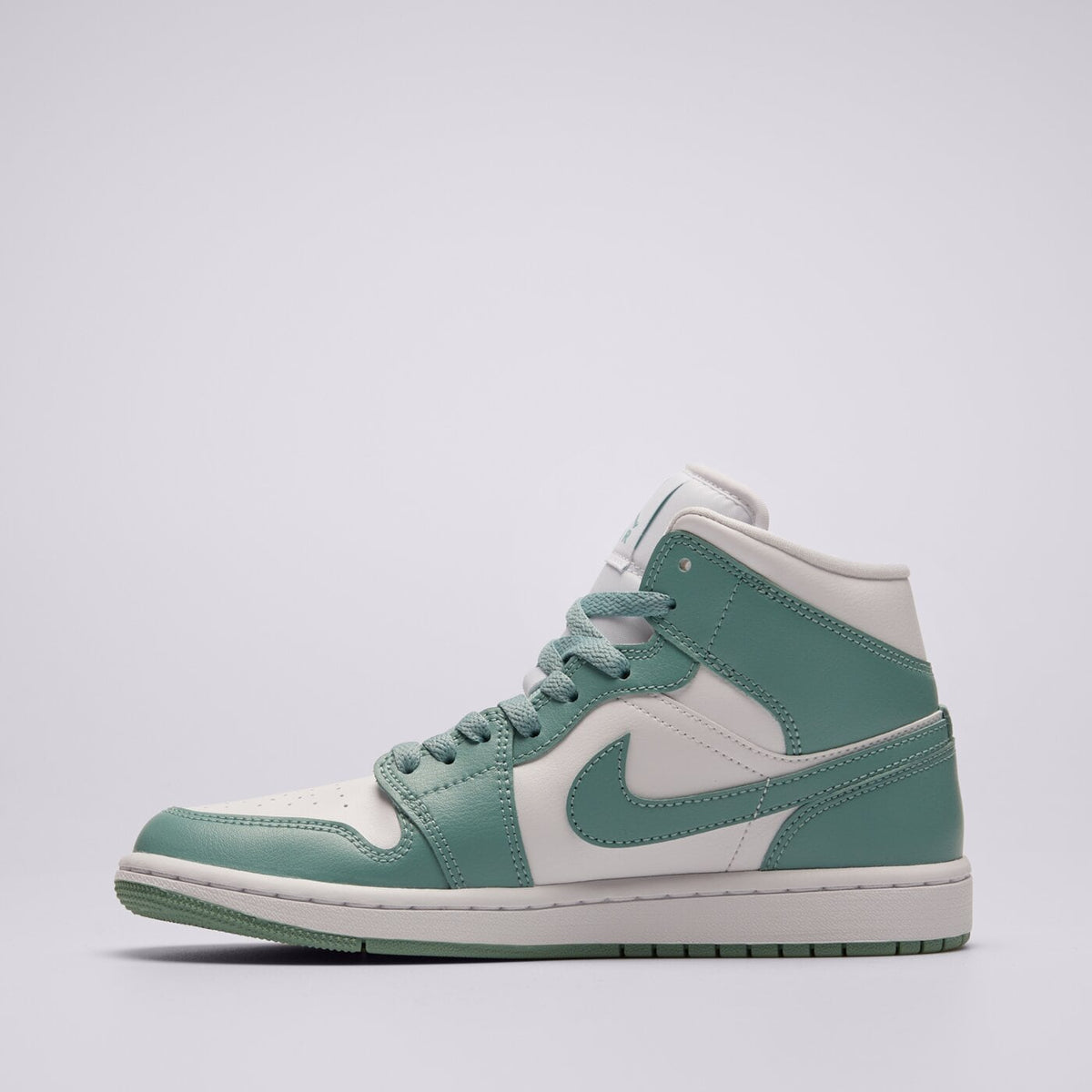 AJ 1 Mid Women's - White BQ6472-138